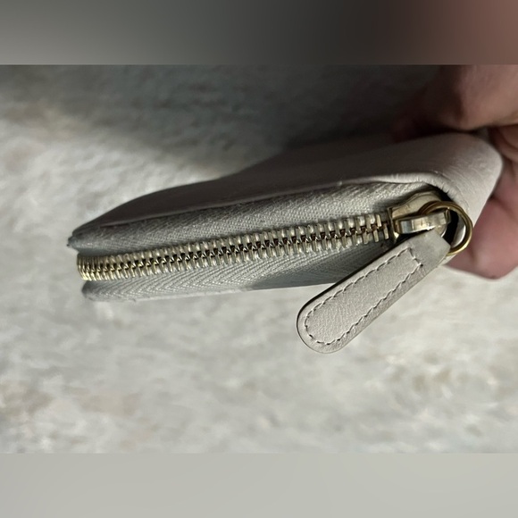 Yves Saint Laurent Zip Long Wallet Leather Italy - Picture 3 of 9